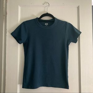 100% cotton Uniqlo tee